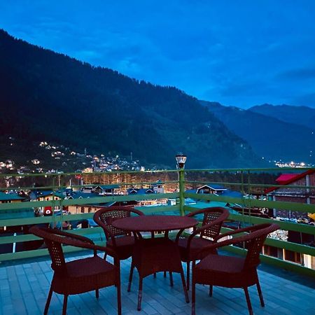 Tata Vista Resort Mall Road Manali - Centrally Heated & Air Cooled Екстер'єр фото