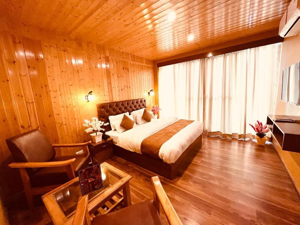 Tata Vista Resort Mall Road Manali - Centrally Heated & Air Cooled Екстер'єр фото