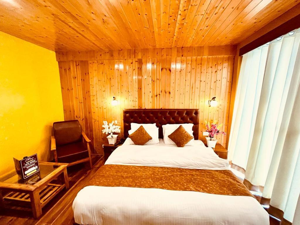 Tata Vista Resort Mall Road Manali - Centrally Heated & Air Cooled Екстер'єр фото